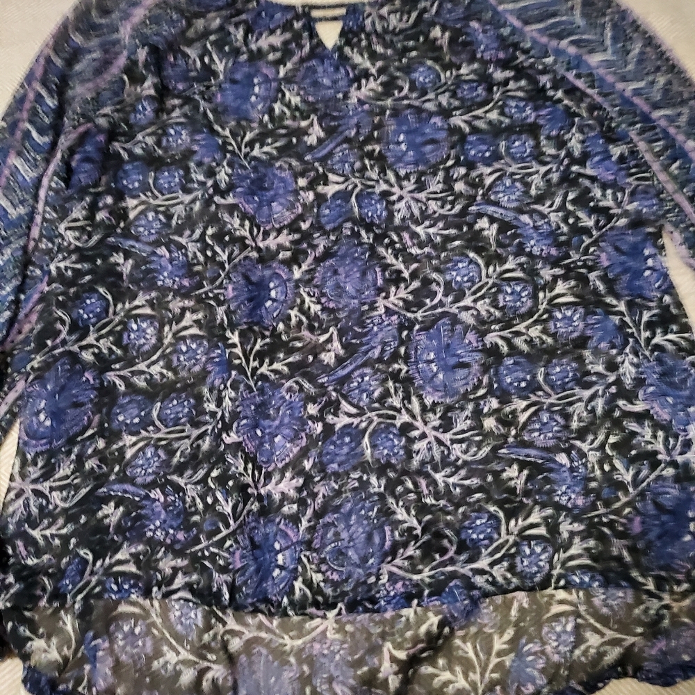 Women's blouse
